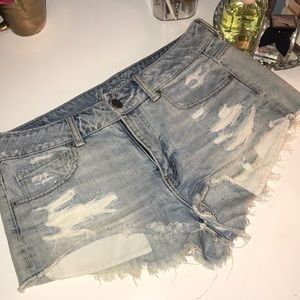 Ripped light wash shorts